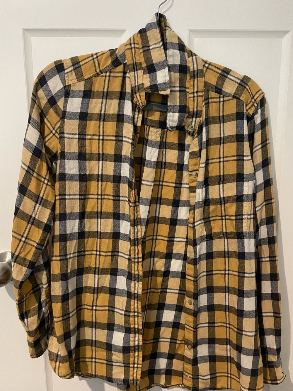 American Eagle Outfitters Yellow Black and White Plaid Button-Down Shirt